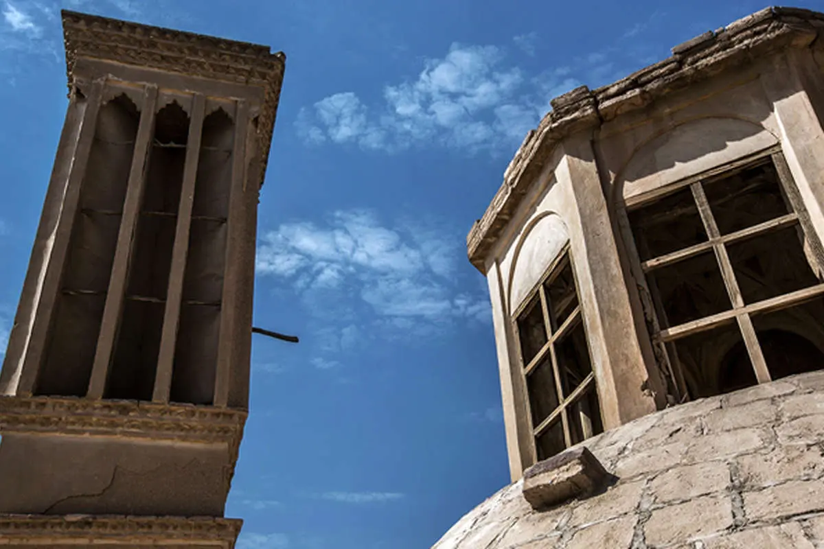 (تصاویر) بنای منحصربه‌فرد کرمان درحال تخریب