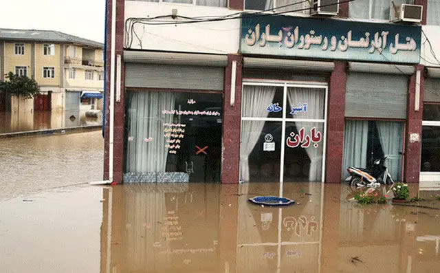 (تصاویر) آب‌گرفتگی 300خانه در گیلان
