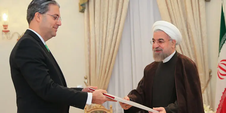 سفیران جدید در ایران، تجمع بزرگ «لبیک یا حسین»، تشییع شهدا در بازار، دومین قطار گردشگری...