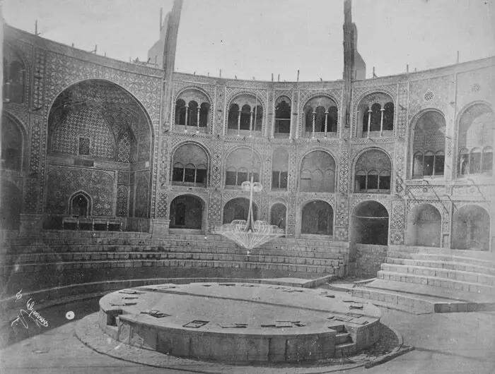 (تصاویر) عزاداری در عصر قاجار؛ از تعزیه تا قفل‌زدن بر بدن