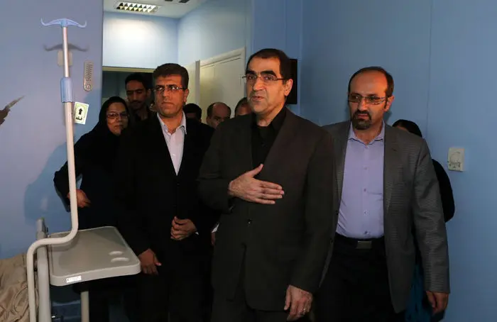 (تصاویر) عیادت‌قاضی‌زاده از کودکان قربانی‌مین