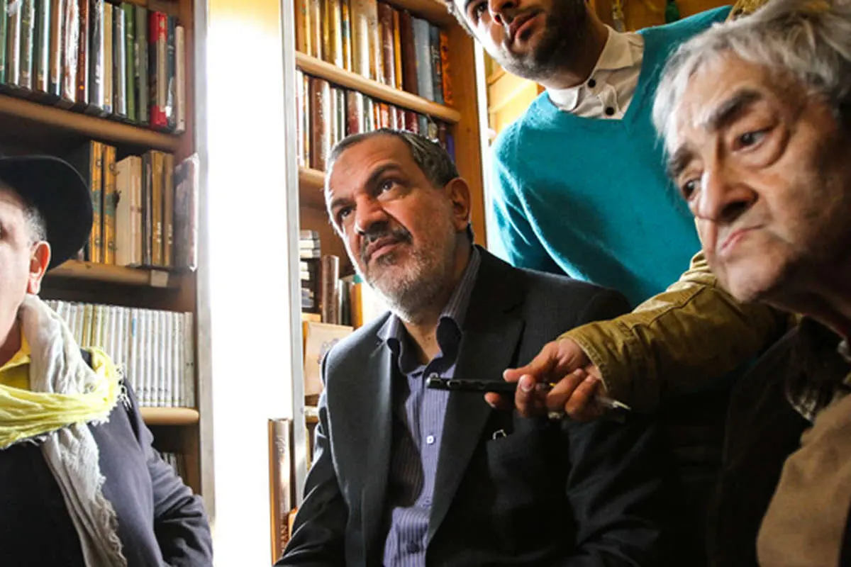 رونمایی از دیوار استاد سمندریان، بیتابی در مراسم تشییع، خداحافظی با آقای گل، عیادت...