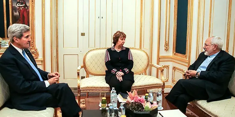 مذاکرات در وین، بزرگداشت پیشکسوت تأتر، مراسم ختم آقای گل، طبیعت زیبای پاییزی، هواداران پیش از دربی و ...