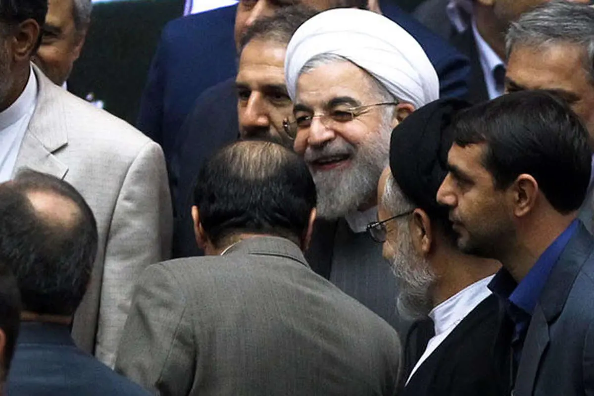 روز رأی اعتماد در مجلس، مجلس ترحیم، باران و برف پاییزی، تظاهرات برای رفع خشونت علیه زنان، جشنواره ورزشی و ...