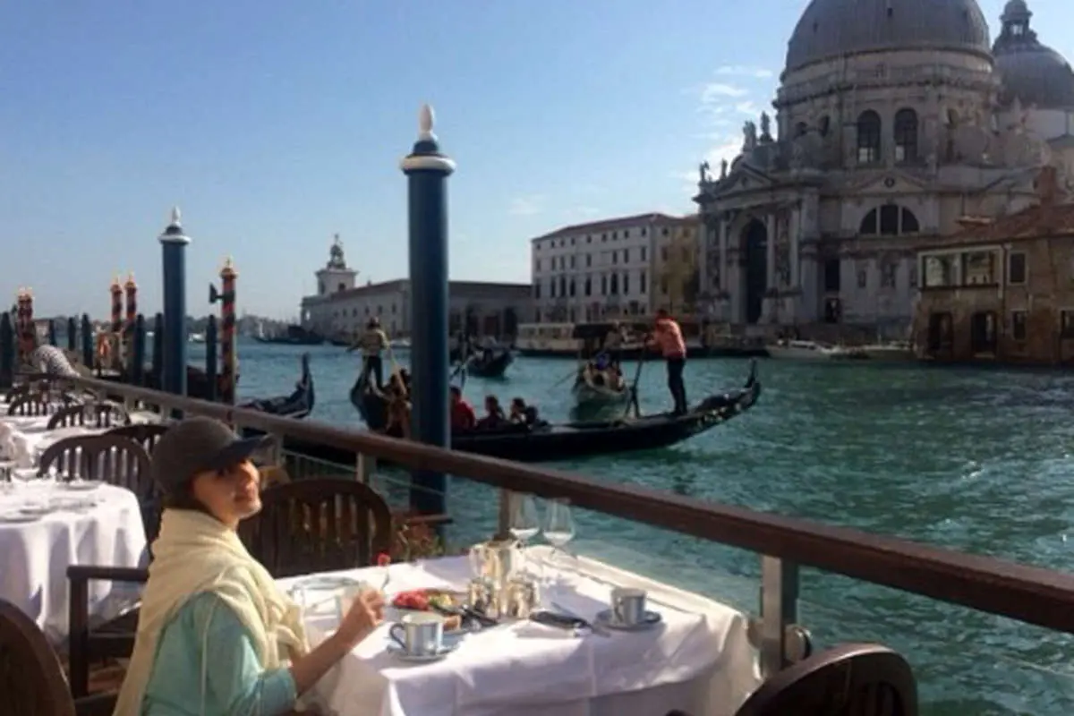 (تصاویر) سفر تفریحی النازشاکردوست به ونیز