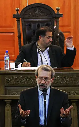 نمی‌توان برای حزب رهروان چشم‌انداز روشنی تصور کرد/ بیش از آقای لاریجانی اطرافیانش به دنبال تشکیل حزب هستند