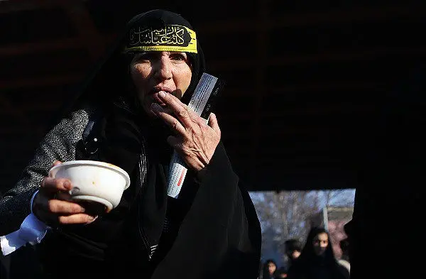 (تصاویر) پیاده روی عزاداران اربعین در تهران