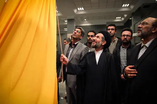 (تصاویر) رونمایی از خودروی برقی در قزوین