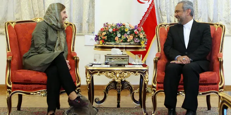 جشن یلدای کودکان محروم، رونمایی از آلبوم پرویز پرستویی، زندگی در روستا، هواداران تیموریان و ...