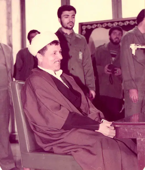عکس منتشر نشده از هاشمی در دوره جنگ