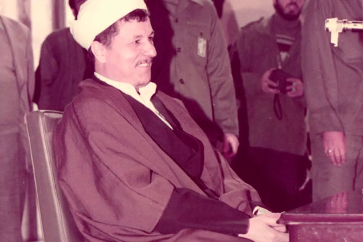 عکس منتشر نشده از هاشمی در دوره جنگ