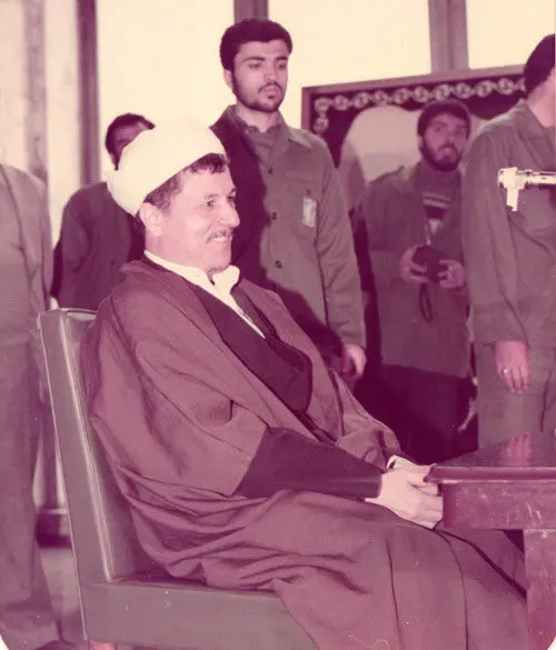 عکس منتشر نشده از هاشمی در دوره جنگ
