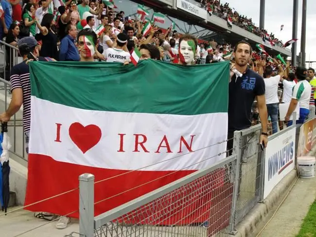 (تصاویر) زنان و مردان ایرانی حامی تیم ملی
