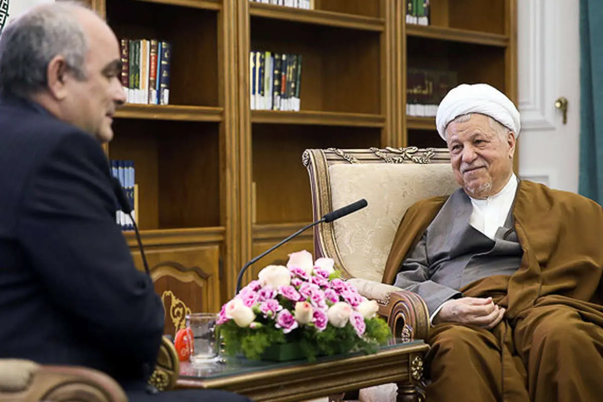 صمیمیت نمایندگان در مجلس، افتتاحیه جشنواره موسیقی، نمایشگاه یخی، اجرای نمایش در توکیو و ...