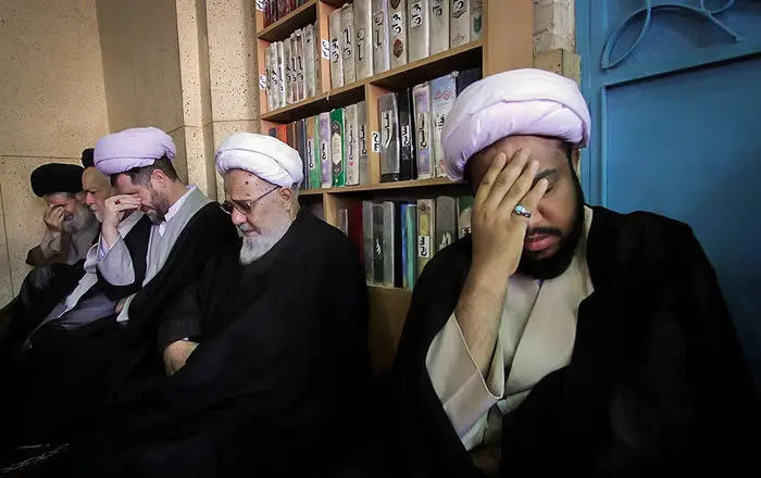 (تصاویر) تشییع آیت‌الله انصاری شیرازی