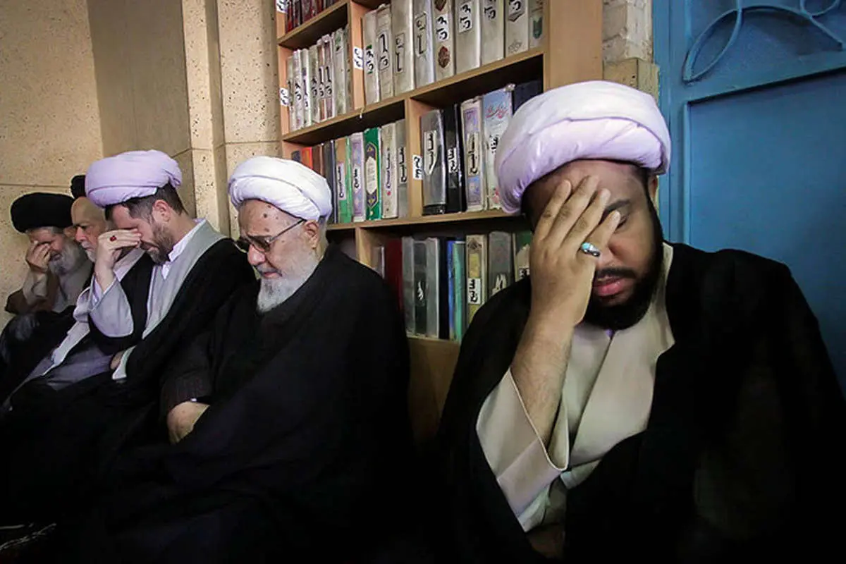 (تصاویر) تشییع آیتالله انصاری شیرازی