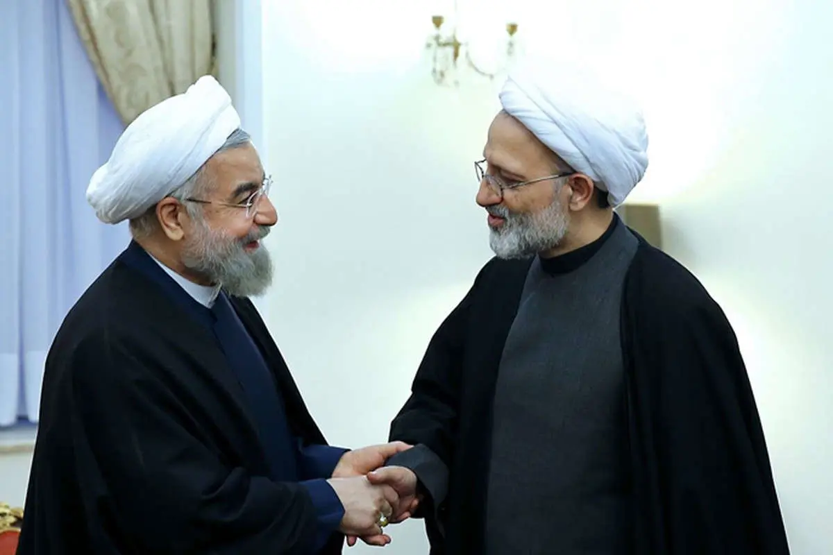 (تصاویر) دیدار روحانی با خانواده آیتالله مهدویکنی