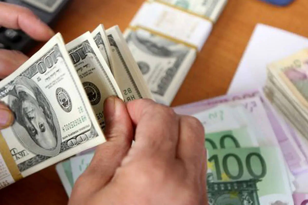 افزایش ۲۵ ریالی نرخ رسمی یورو و ۳۰ ریالی پوند