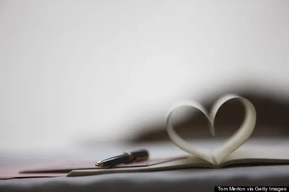 9 دلیل برای اینکه نامه نوشتن با دست را کنار نگذاریم