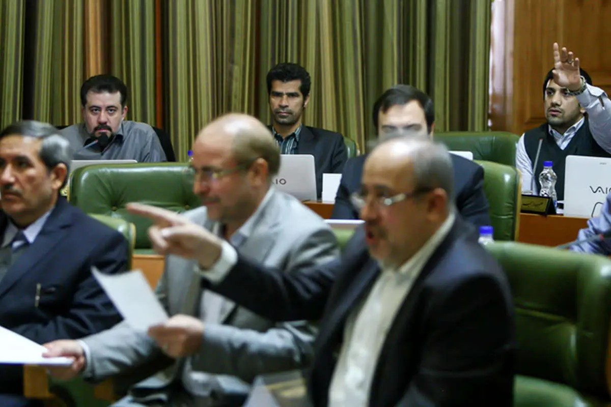 (تصاویر) قالیباف بودجه را تحویل چمران داد