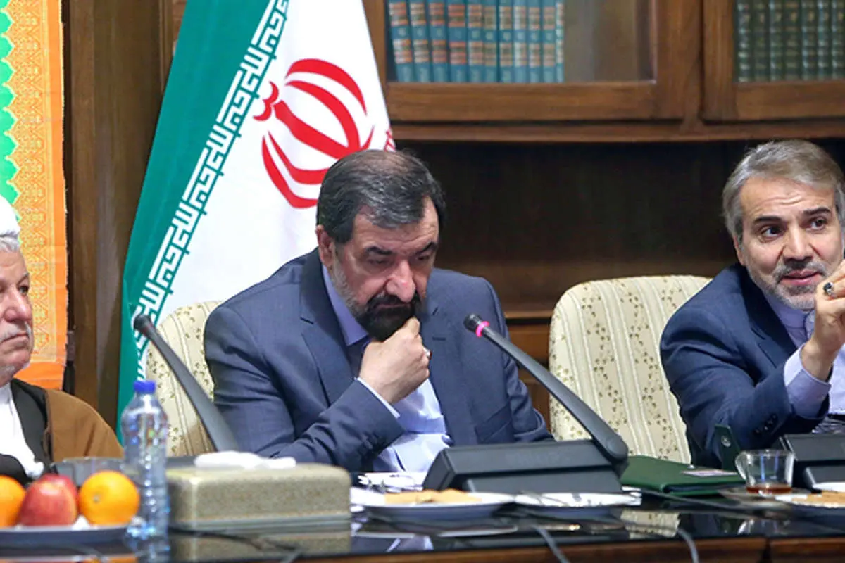حاشیه جشنواره فیلم فجر، افتتاح خانه عروسک، سال تحصیلی کودکان کار، صعود به قله، آقای مربی پیش از بازی و ...