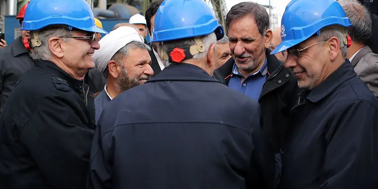 حاشیه‌های جشنواره فیلم فجر، حضور گشت ارشاد، نمایشگاه پیامبر مهربانی‌، کنسرت گروه رستاک، شهر غبارگرفته و ...