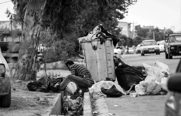 (تصاویر) مصائب کودک بی‌خانمان