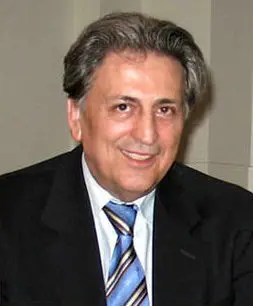 پنجشنبه، تشییع پیکر مرحوم صادق طباطبایی
