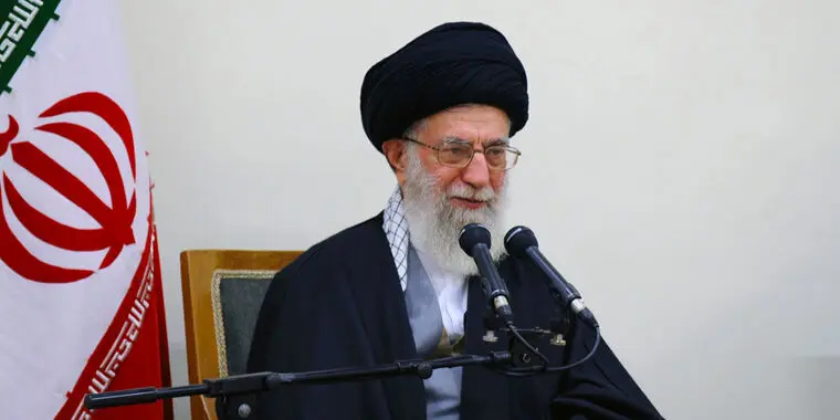 بزرگداشت آیت‌الله خوشوقت، دیدار با مقام معظم رهبری، همایش اقتصاد مقاومتی، مراسم اسکار 2015، بارش برف و ...