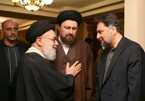 (تصاویر) مهدی هاشمی و موسوی خوئینی‌ها در منزل صادق طباطبائی