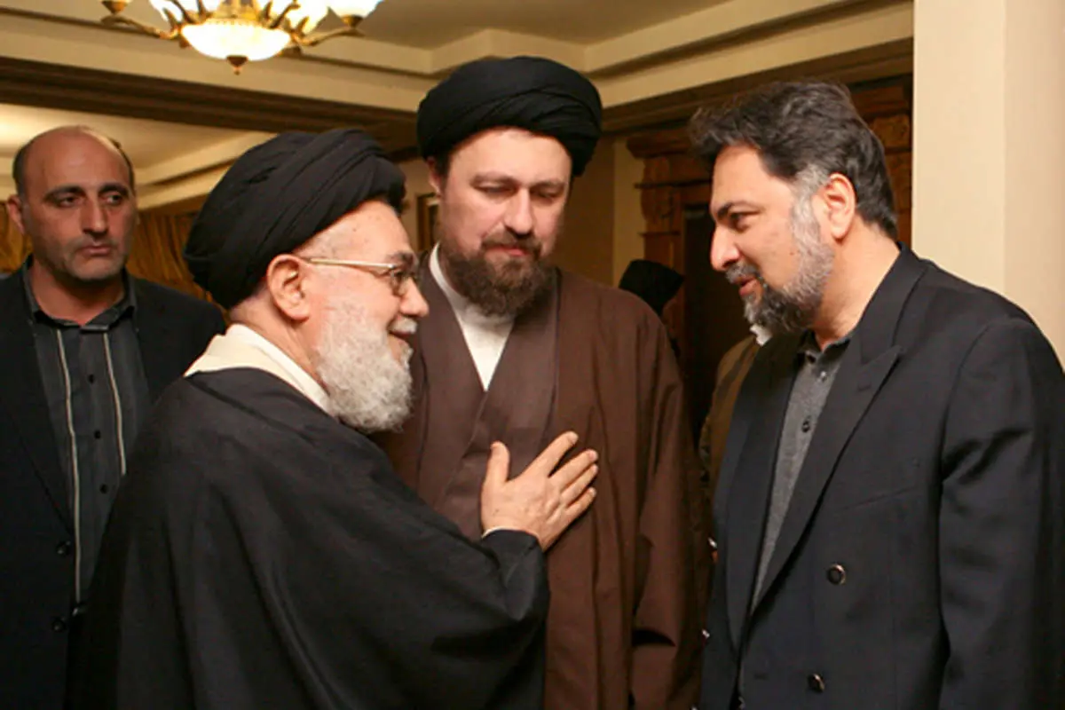 (تصاویر) مهدی هاشمی و موسوی خوئینیها در منزل صادق طباطبائی