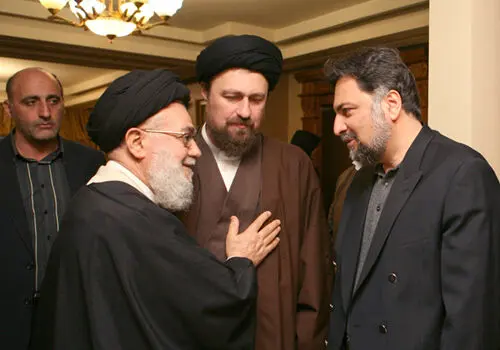 (تصاویر) مهدی هاشمی و موسوی خوئینی‌ها در منزل صادق طباطبائی