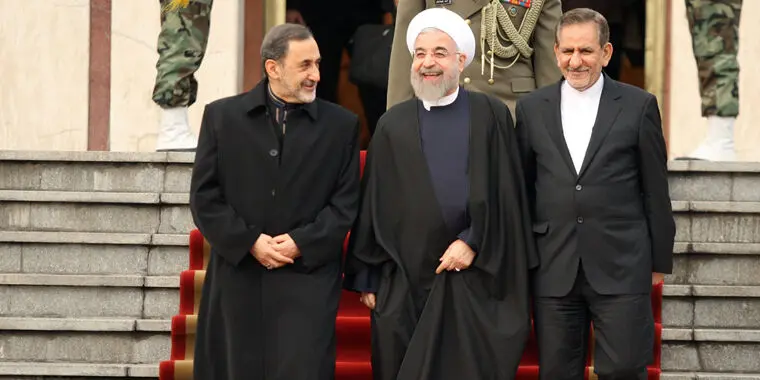 سفر روحانی به ترکمنستان، ضیافت شام مجلس خبرگان، برف در شهرهای کشور، زندگی در روستای محروم، گریه دانشجو و ...