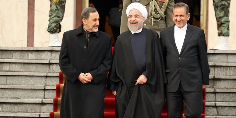 سفر روحانی به ترکمنستان، ضیافت شام مجلس خبرگان، برف در شهرهای کشور، زندگی در روستای محروم، گریه دانشجو و ...