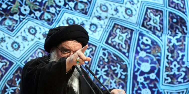 استقبال از نوه امام خمینی(ره)، بازار تجریش در روزهای پایانی سال، ترافیک نوروزی، شادی...