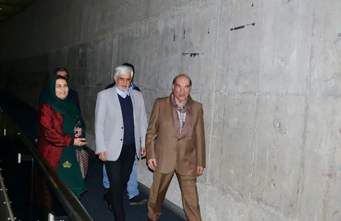 (تصاویر) عارف در اکران خصوصی "رخ دیوانه"