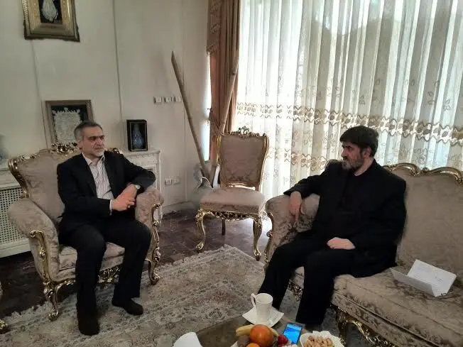 (تصویر) حسین فریدون به خانه علی مطهری رفت