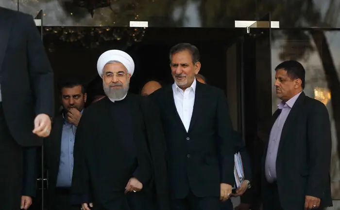(تصاویر) پایان متفاوت جلسه امروز دولت