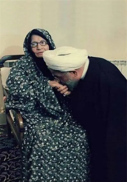 والده رئیس جمهور دار فانی را وداع گفت