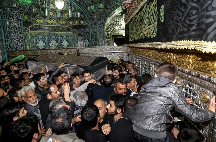 (تصاویر) مراسم تشییع همشیره رهبرانقلاب