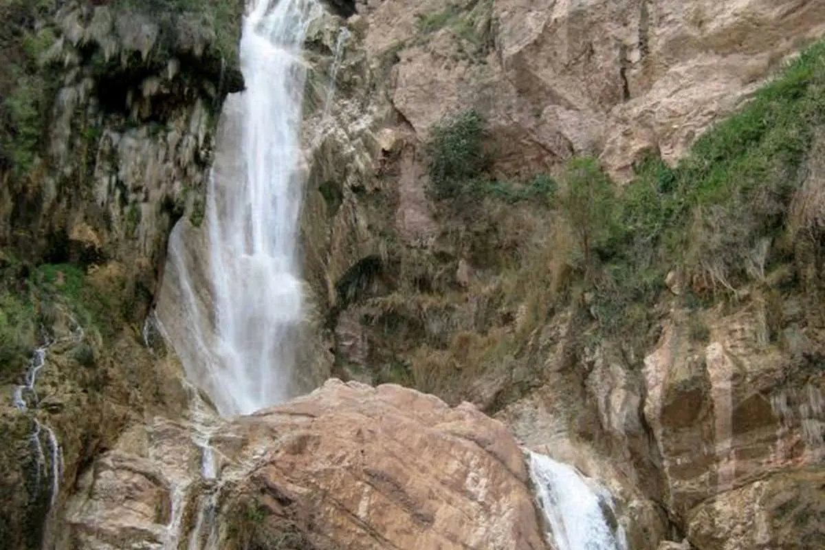 (تصویر) آبشار 95 متری 