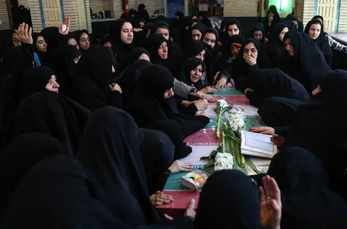 (تصاویر) تشییع سه شهید گمنام در تهران
