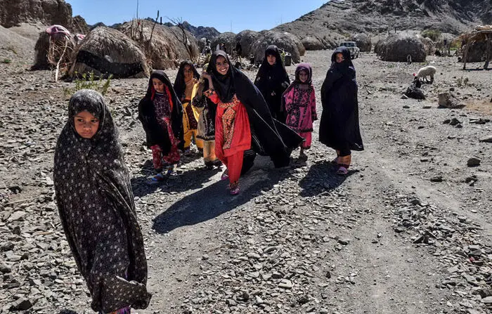 (تصاویر) مدرسه کپری در روستای «میسی»