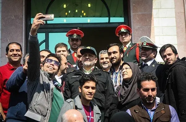 (تصویر) سلفی با احمدی‌مقدم در "ساعت پایانی"
