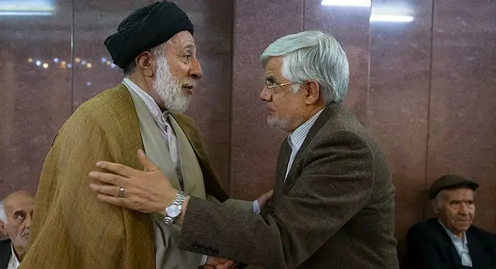 مراسم ترحیم خواهر مقام معظم رهبری، چهره‌های ورزشی در مراسم ختم خبرنگاران، ظریف در...