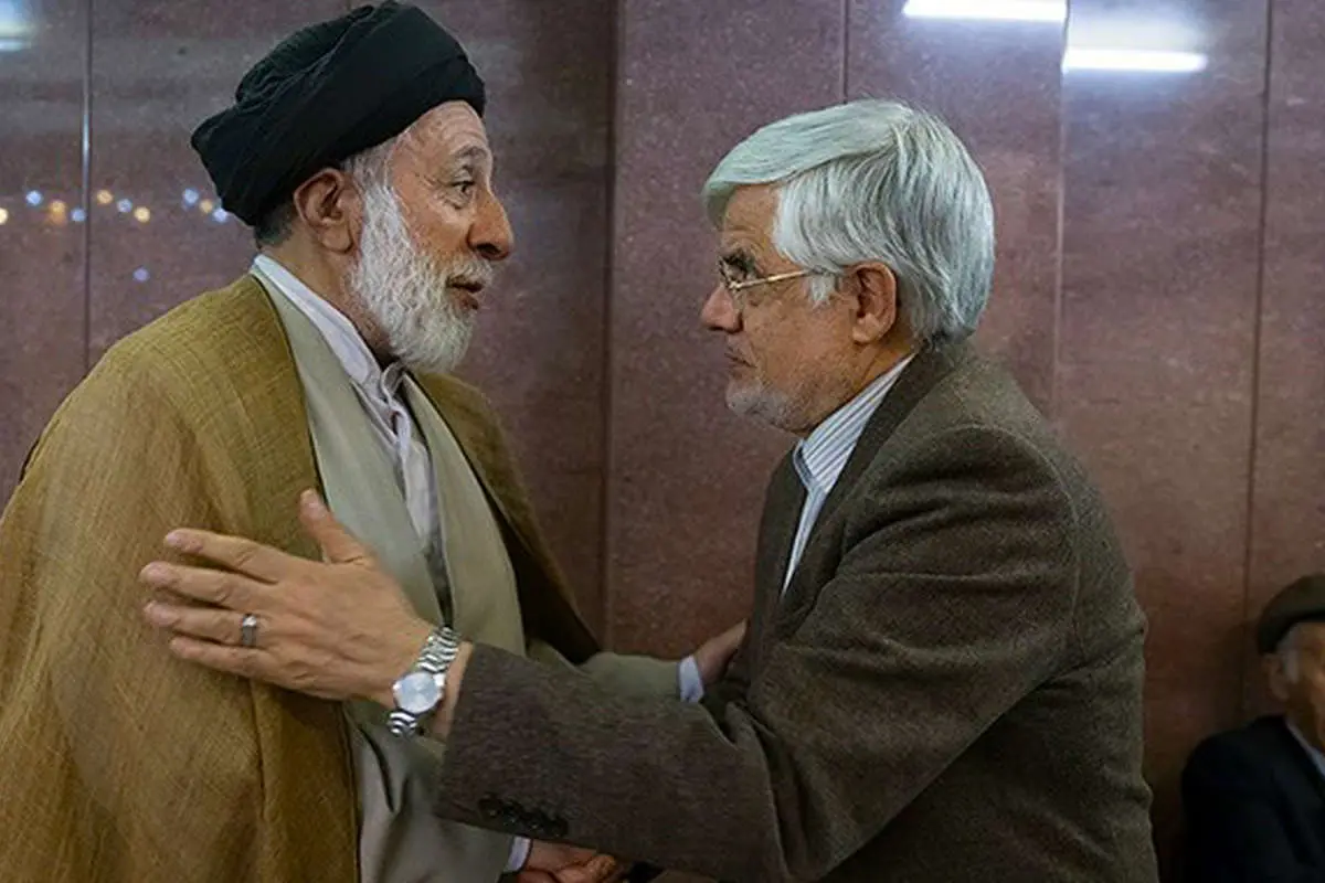 مراسم ترحیم خواهر مقام معظم رهبری، چهرههای ورزشی در مراسم ختم خبرنگاران، ظریف در...