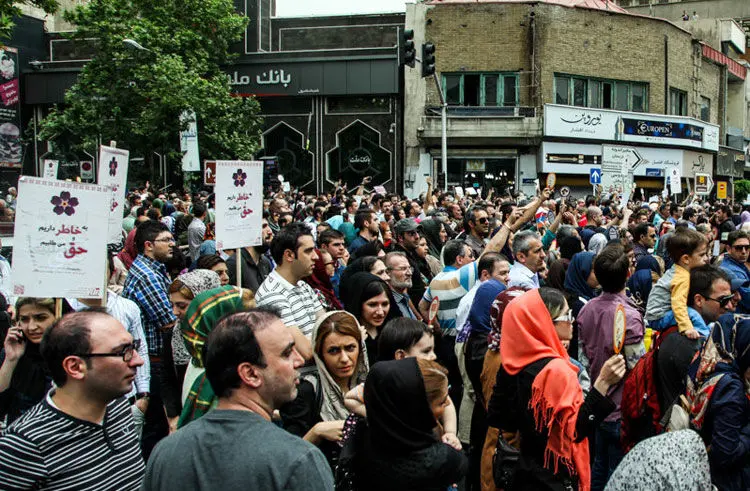 (تصاویر) تجمع ارامنه تهران مقابل سفارت ترکیه