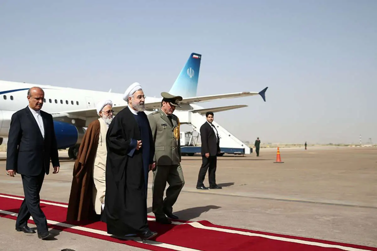 (تصاویر) سفر روحانی به شیراز