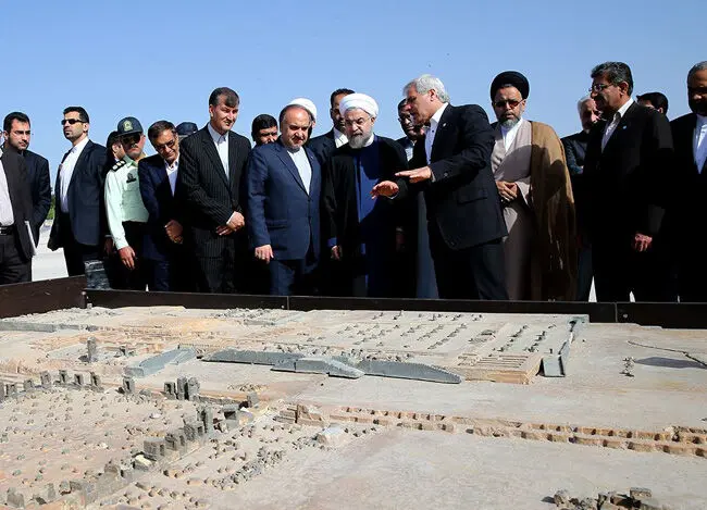 (تصاویر) بازدید روحانی از تخت جمشید