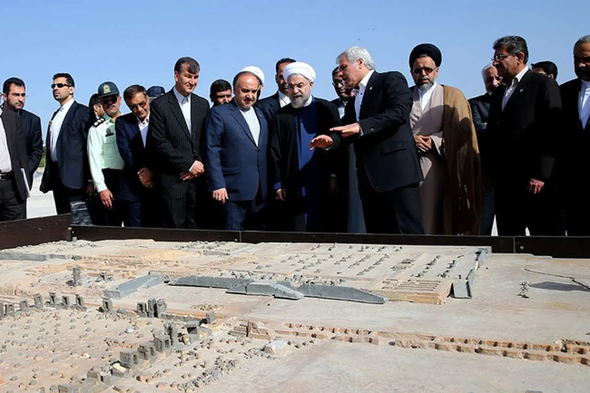 (تصاویر) بازدید روحانی از تخت جمشید